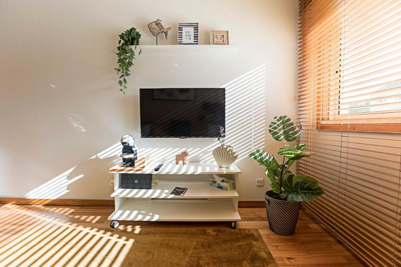 Cozy Flat in Foz by LovelyStay Porto Kültér fotó
